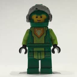 Aaron Fox in Battle Suit Outfit