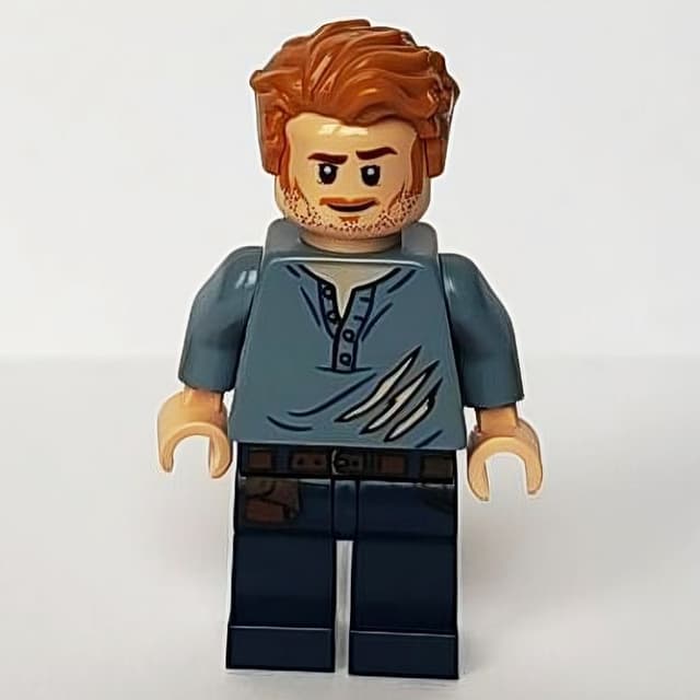 Owen Grady with Clawed Shirt