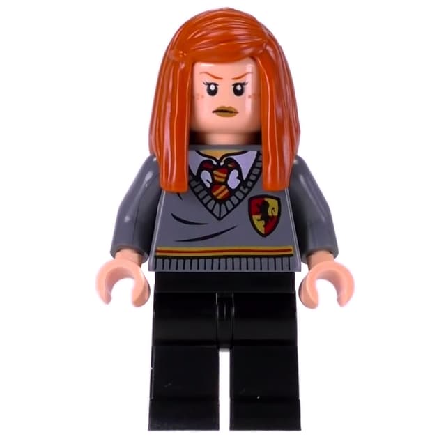 Ginny Weasley, Gryffindor Sweater with Crest
