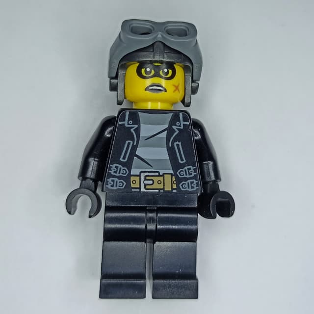 Clara the Criminal with Goggles