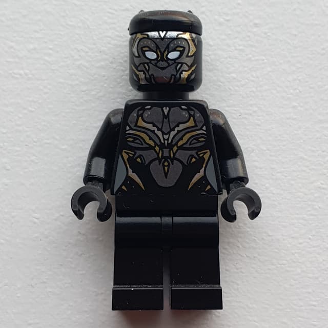 Shuri - Black Panther Suit, Mask