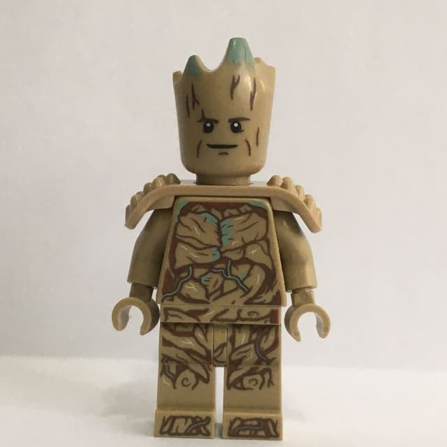 Groot, Teen with Shoulder Pads