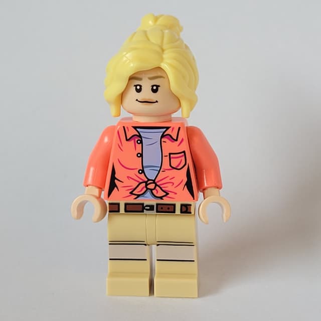 Ellie Sattler, Coral Shirt, Ponytail, Closed Mouth