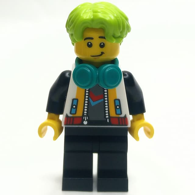 Blogger, White Jacket, Black Legs, Lime Hair