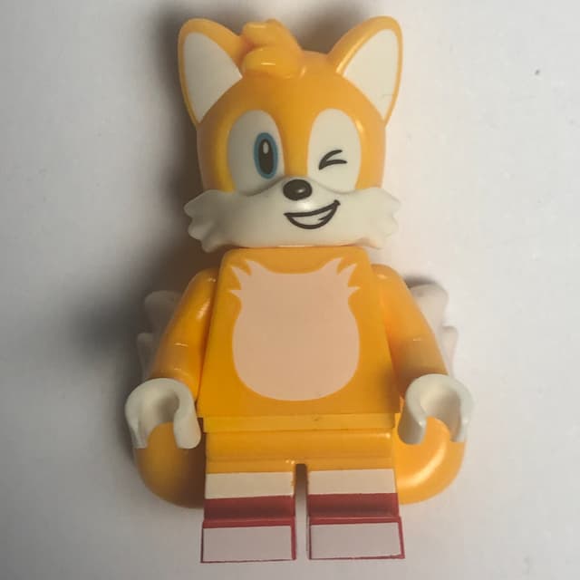 Miles 'Tails' Prower, Winking