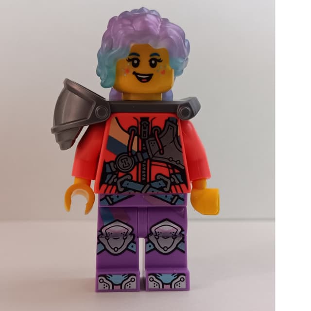 Izzie, Coral Torso, Neck Armour